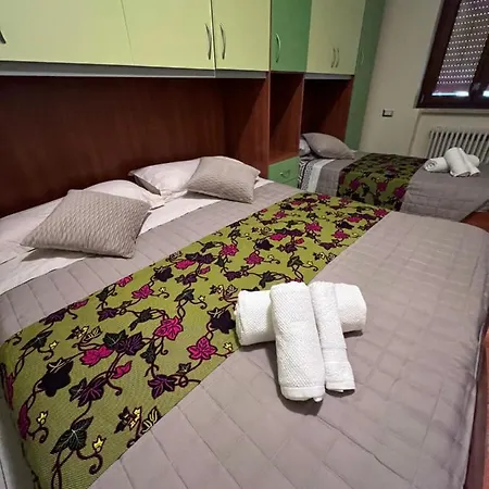 Stylish Flat In San Giovanni Lupatoto